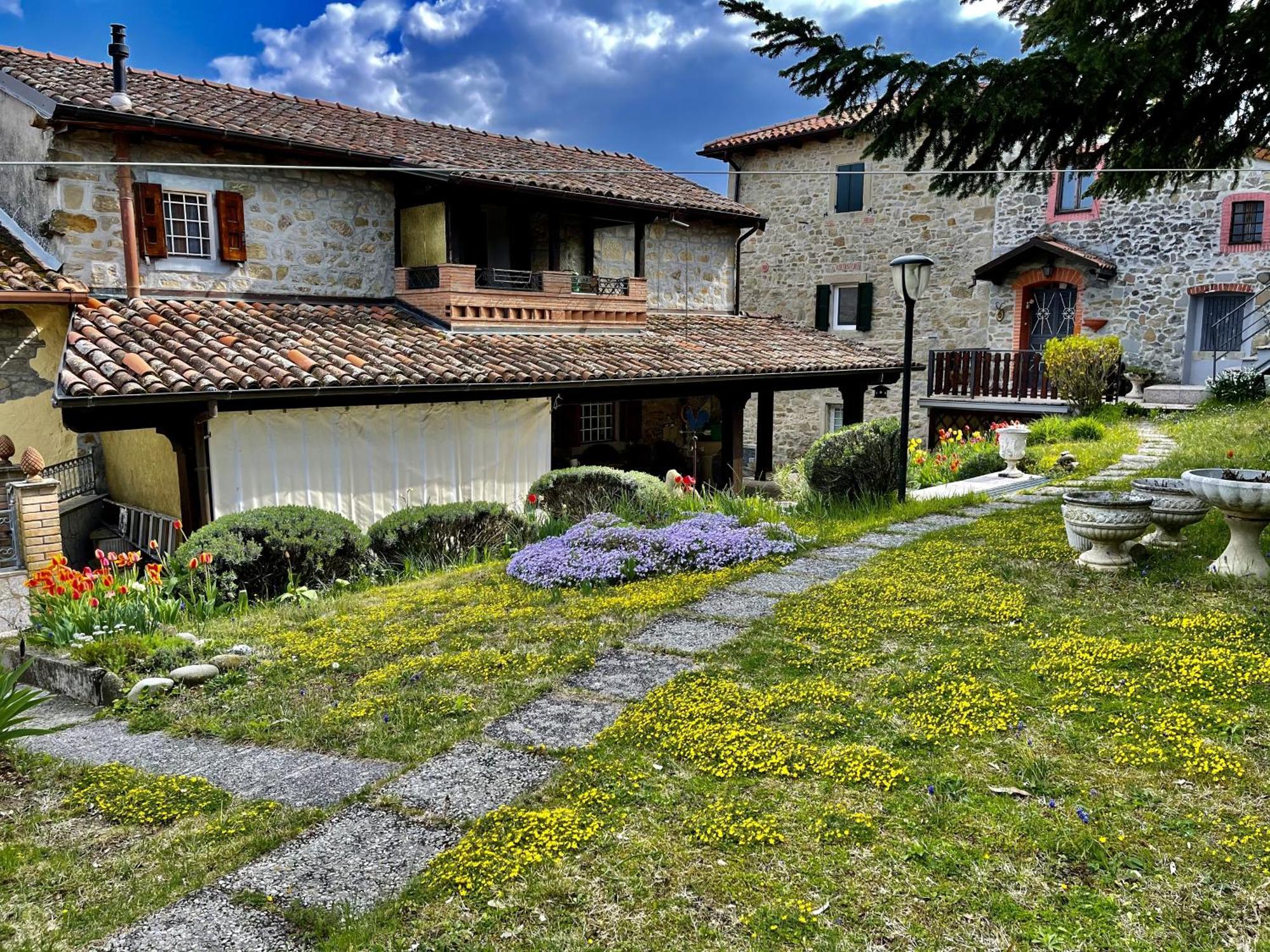 Mazzetti Country House-Vita In Campagna Con Giardino Vimignano-Chiesa 外观 照片